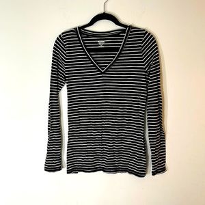 Mossimo Long Sleeve V-Neck Striped Tee *